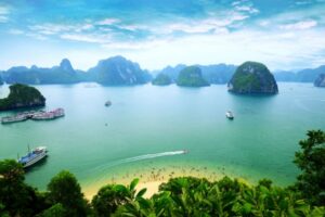 Halong expedition