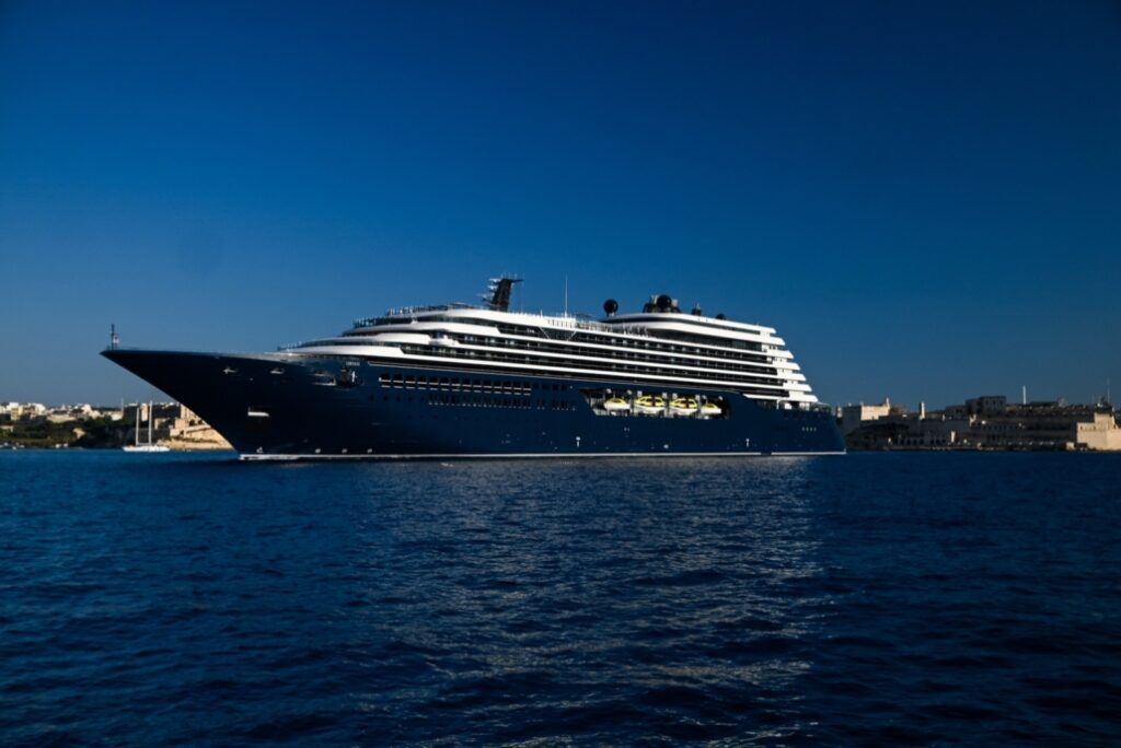 Ritz-Carlton Yacht Collection’s Luminara making its maiden call in Hong Kong harbor