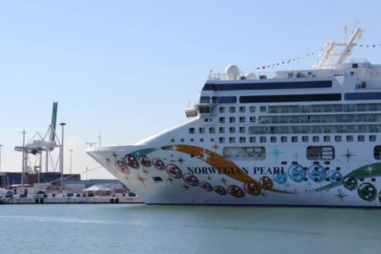 Norwegian Pearl cruise ship departing Miami for charter sailing